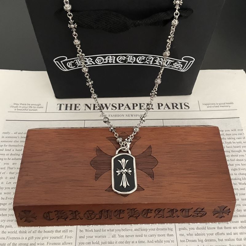 Ch**me He**ts necklaces